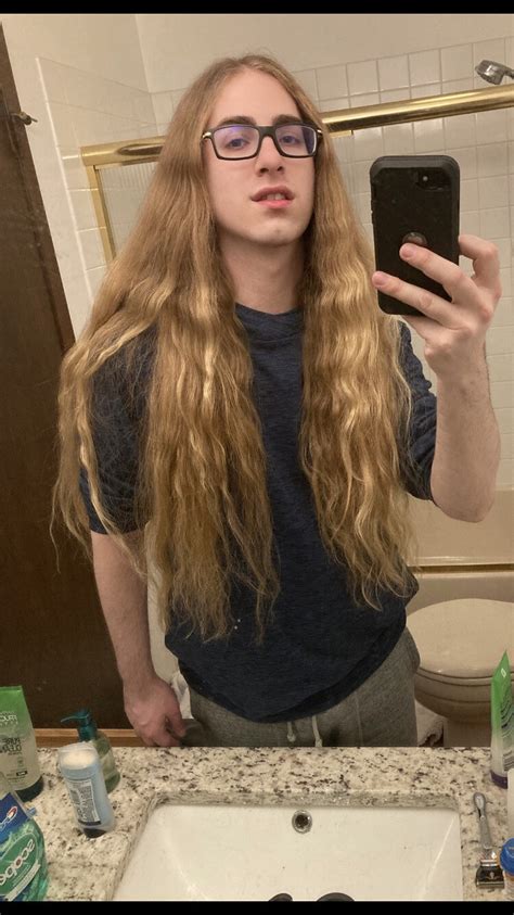 Natural long hair crossdressers, femboys, transgender 